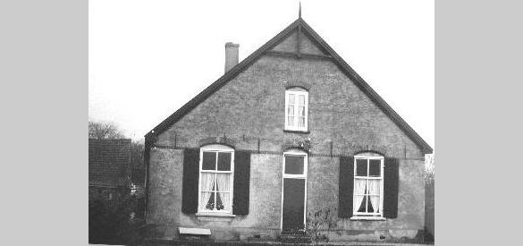 Het grote Laar. Foto 1964. De hallehuisboerderij van ca 1890-2010 is gebouwd voor de toenmalige eigenaar dhr. H. Stapelbroek op de vroegere bouwplaats.