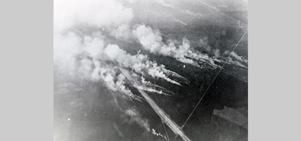 Luchtfoto van de Ginkelse Heide bij Ede, 18 september 1944. Bron: Gelders Archief