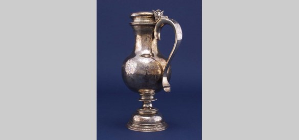 Wijnkan van verguld zilver, vervaardigd door John Morley, 1595/6.