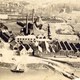 Luchtfoto van het veerweggebied met jeneverstokerij en glasfabriek ‘De Hoop’, rond 1920.