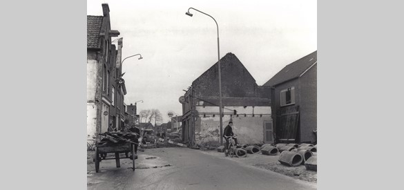De Oosterstraat verbreed (Bron: archief Stichting Oud Nijkerk)
