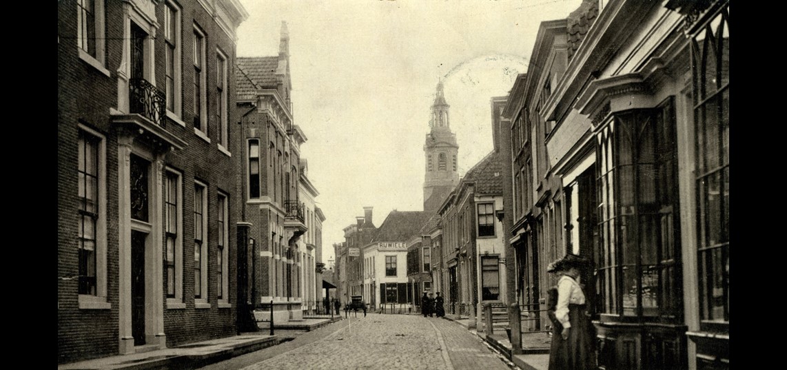 Langestraat rond 1900 (Bron: archief Stichting Oud Nijkerk)