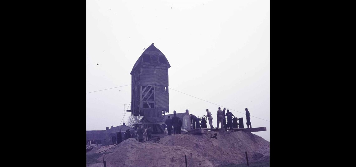 De verplaatsing van de molen in 1963