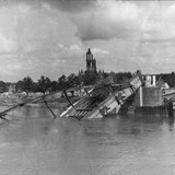 Het stadsbeeld van Arnhem toen de geevacueerden terugkeerden in juli 1945 (Bron: Gerrit Slijkerman)