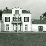 Het hoofdgebouw van De Biezen. Collectie Gemeentearchief Barneveld