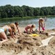 Wylerbergmeer spelen met zand Foto RGV Holding BV