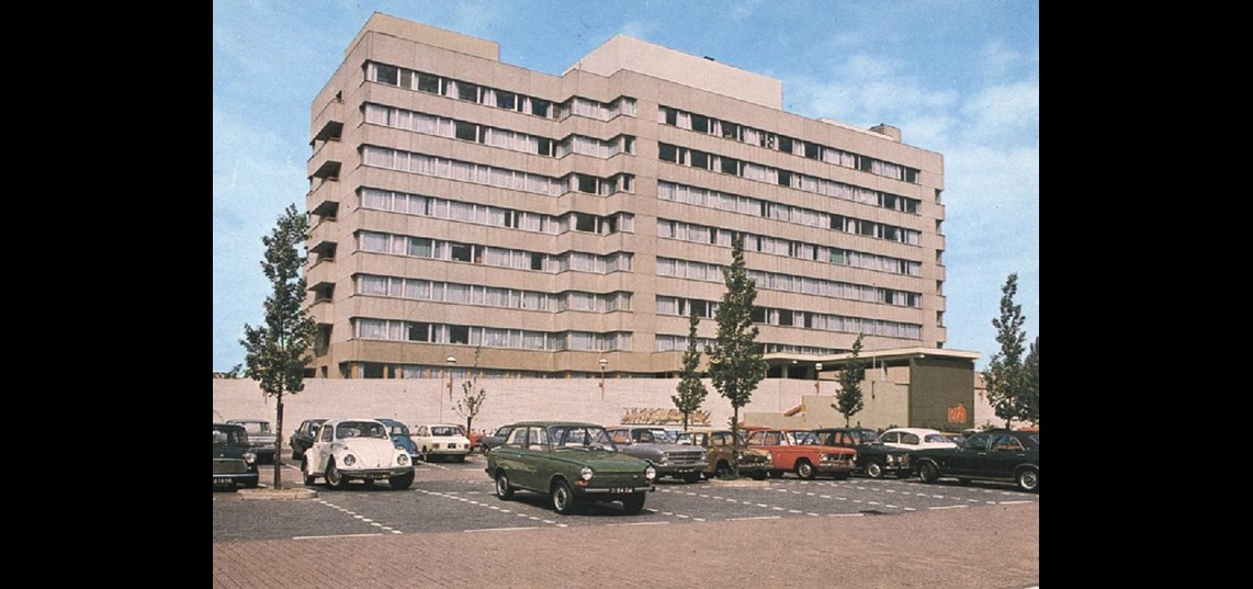 Velp, Algemeen ziekenhuis Kennedylaan, circa 1975 (nu onderdeel van Ziekenhuis Rijnstate Arnhem)