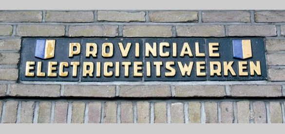 Tegelplateau op diverse elektriciteitshuisjes in Dieren, Laag-Soeren en Velp.
