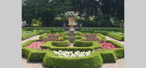 De tuin van Middachten in zijn huidige verschijningsvorm. Foto A.Burgers