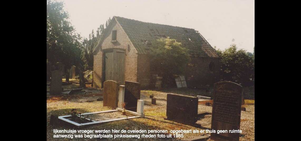 Begraafplaats Pinkelseweg Rheden Foto 1985. Collectie Theo Hillebrand