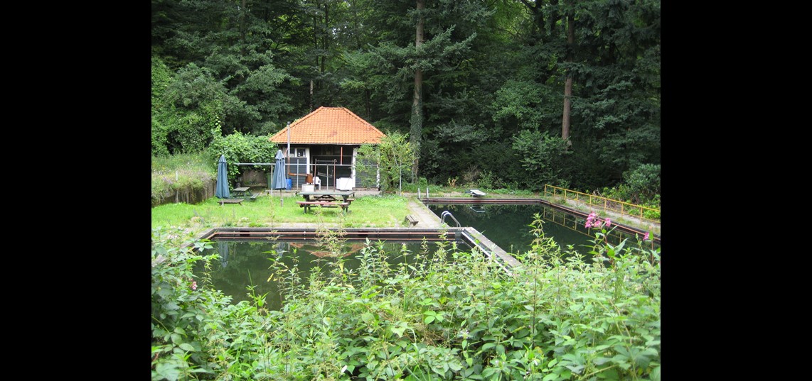 De restauratie van het zwembad uit de jaren '30 is in 2012 voltooid