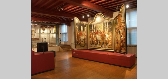 Het drieluik van Jan Deys in het museum 