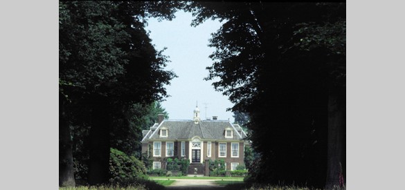 Huis de Wiersse, gezien vanaf de oprijlaan (Foto: Hans Hendriksen)