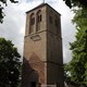 De middeleeuwse toren van Puiflijk. Fotografie Hans Barten